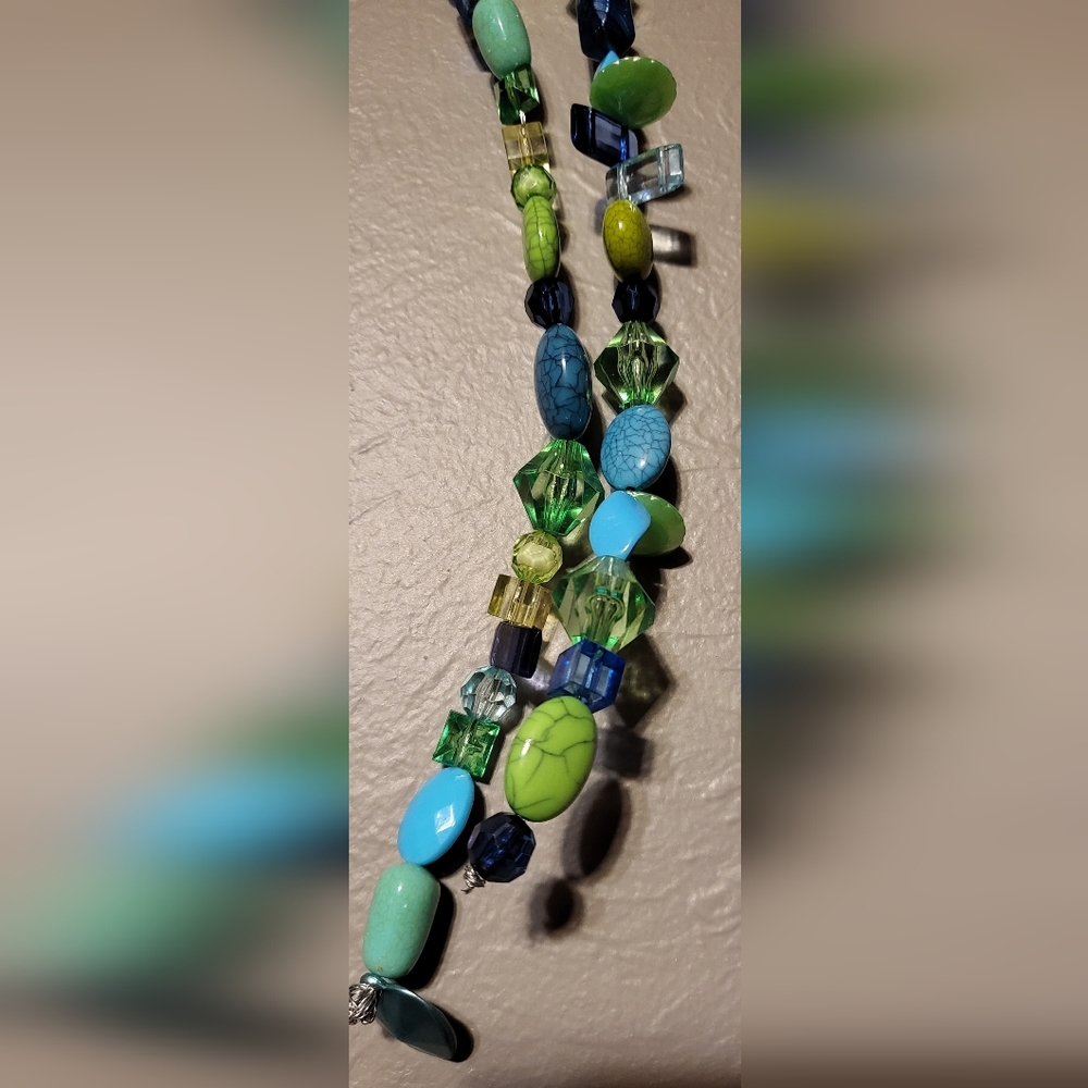 Necklace or sunchatcher